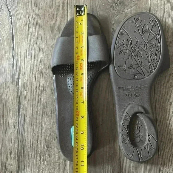 🎈2/$40🎈OKA.B Grace Slide  Brown Women Sandals- L - Picture 7 of 8